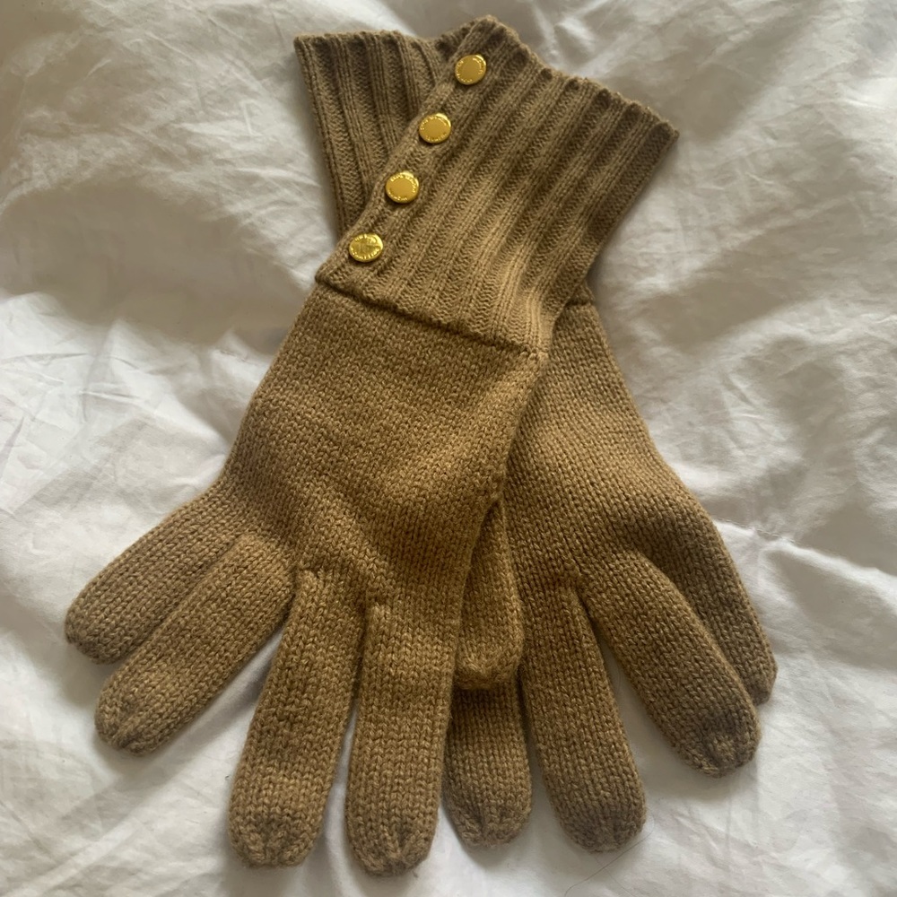 Michael Kors knit gloves